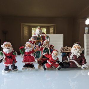 SANTA FIGURES